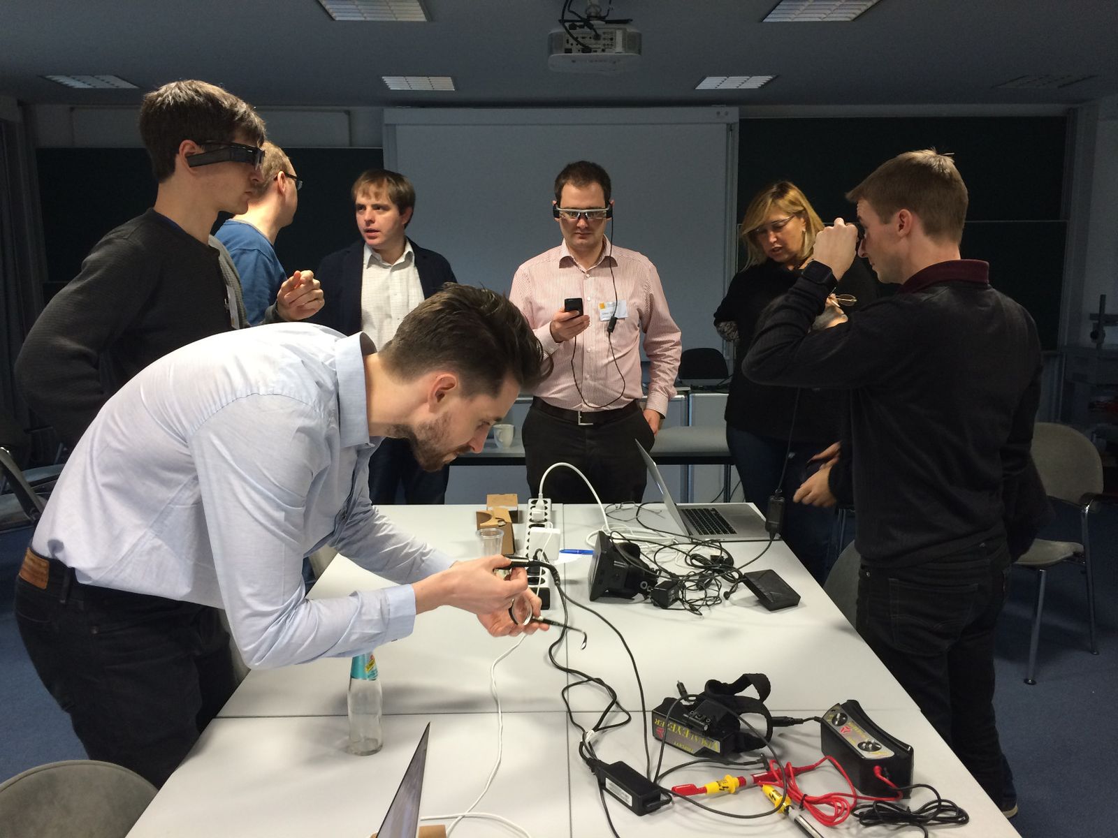 Hands-on eye-tracking session at the Dagstuhl seminar on eyewear computing